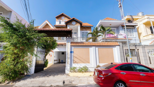 Nhà Phố Hồ Bơi Sân Vườn Vũng Tàu Bãi Sau - 11E Lạc Long Quân - VT0609