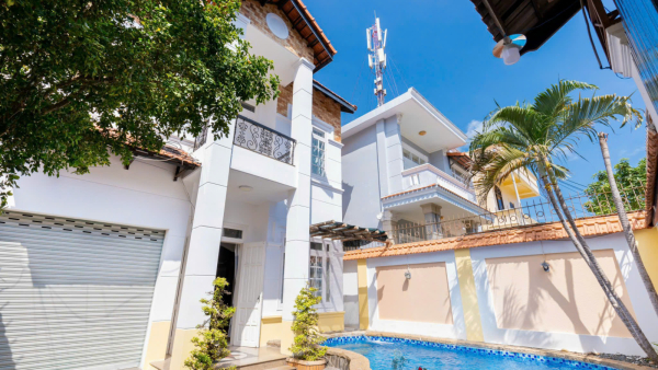 Nhà Phố Hồ Bơi Sân Vườn Vũng Tàu Bãi Sau - 11E Lạc Long Quân - VT0609