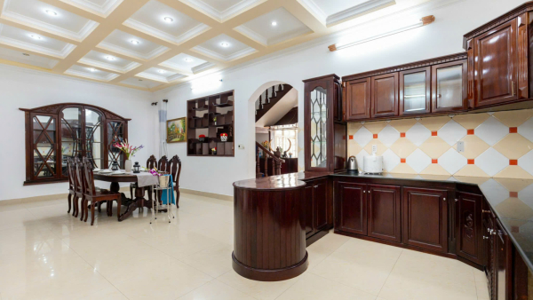 Nhà Phố Hồ Bơi Sân Vườn Vũng Tàu Bãi Sau - 11E Lạc Long Quân - VT0609