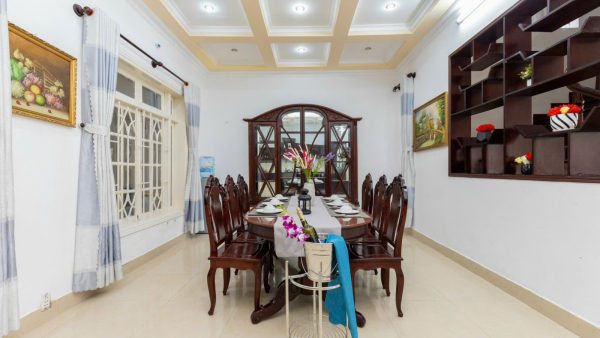 Nhà Phố Hồ Bơi Sân Vườn Vũng Tàu Bãi Sau - 11E Lạc Long Quân - VT0609