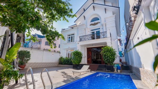 Nhà Phố Hồ Bơi Sân Vườn Vũng Tàu Bãi Sau - G4 Thái Văn Lung - VT0615