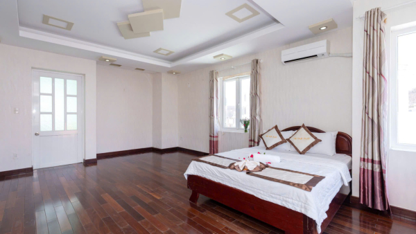 Nhà Phố Hồ Bơi Sân Vườn Vũng Tàu Bãi Sau - F5 Văn Cao - VT0622