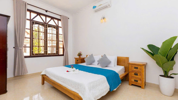 Nhà Phố Hồ Bơi Sân Vườn Vũng Tàu Bãi Sau - 10D Lạc Long Quân - VT0611