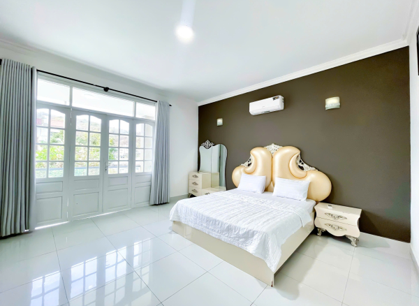 Nhà Phố Hồ Bơi Sân Vườn Vũng Tàu Bãi Sau - 4 Lạc Long Quân - VT0610