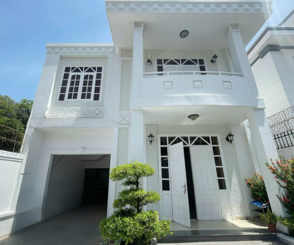 Nhà Phố Hồ Bơi Sân Vườn Vũng Tàu Bãi Sau - 10D Lạc Long Quân - VT0611